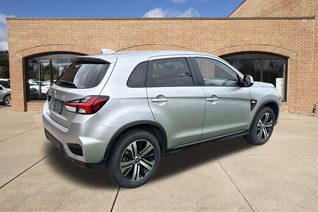 Used 2026 Mitsubishi Outlander Sport 2.0 ES SUV