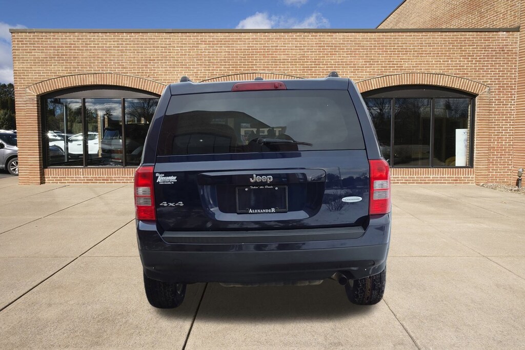 Used 2017 Jeep Patriot Latitude 4x4 SUV