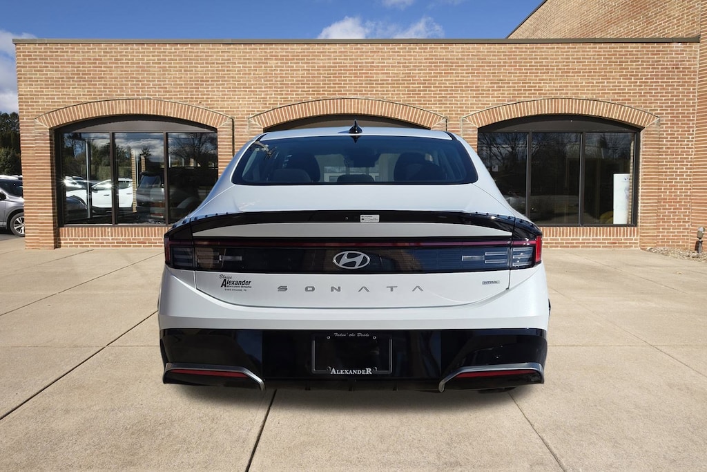 Certified 2025 Hyundai Sonata SEL Sedan
