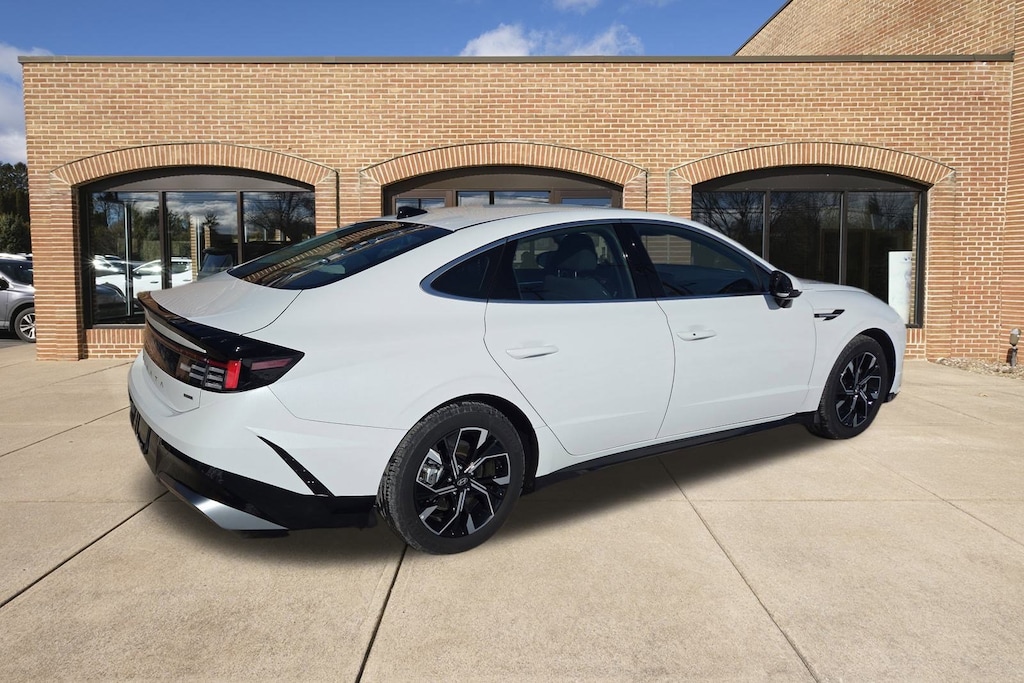 Certified 2025 Hyundai Sonata SEL Sedan