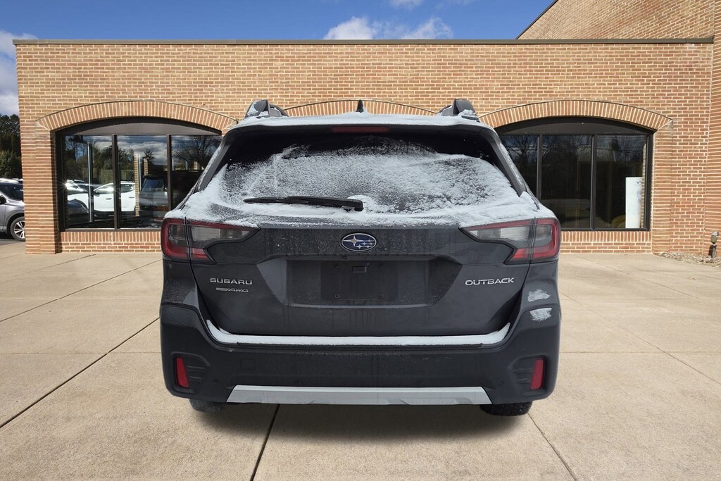 Used 2022 Subaru Outback Limited SUV