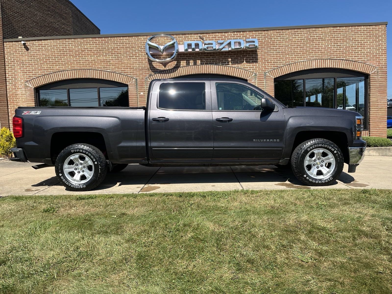 Used 2015 Chevrolet Silverado 1500 2LT with VIN 1GCUKREC0FF204967 for sale in State College, PA