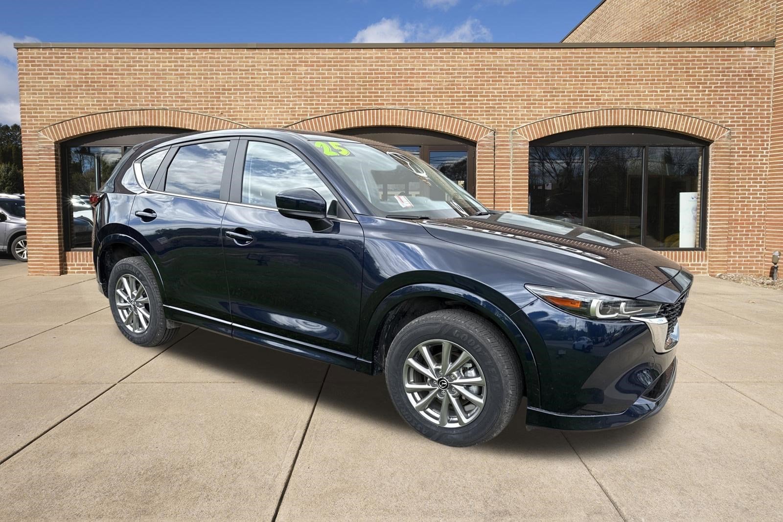 2025 Mazda CX-5 S Preferred package Auto AWD's photo