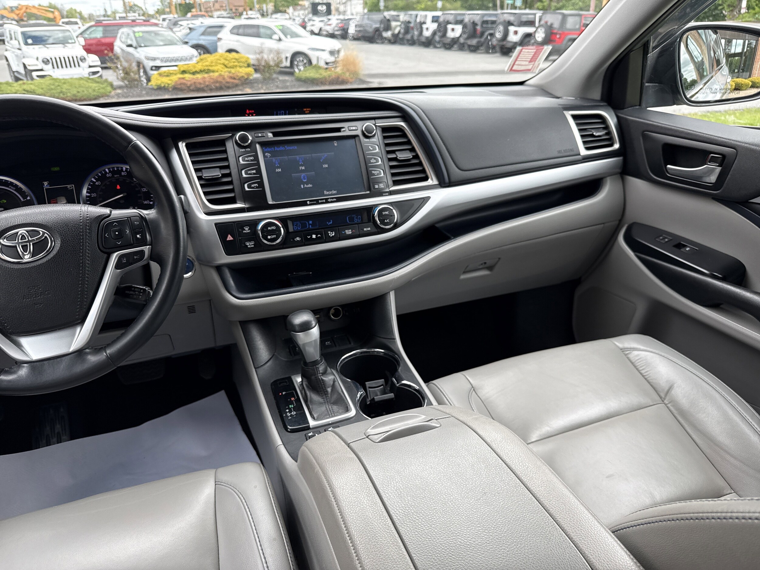 2019 Toyota Highlander XLE - Photo 32