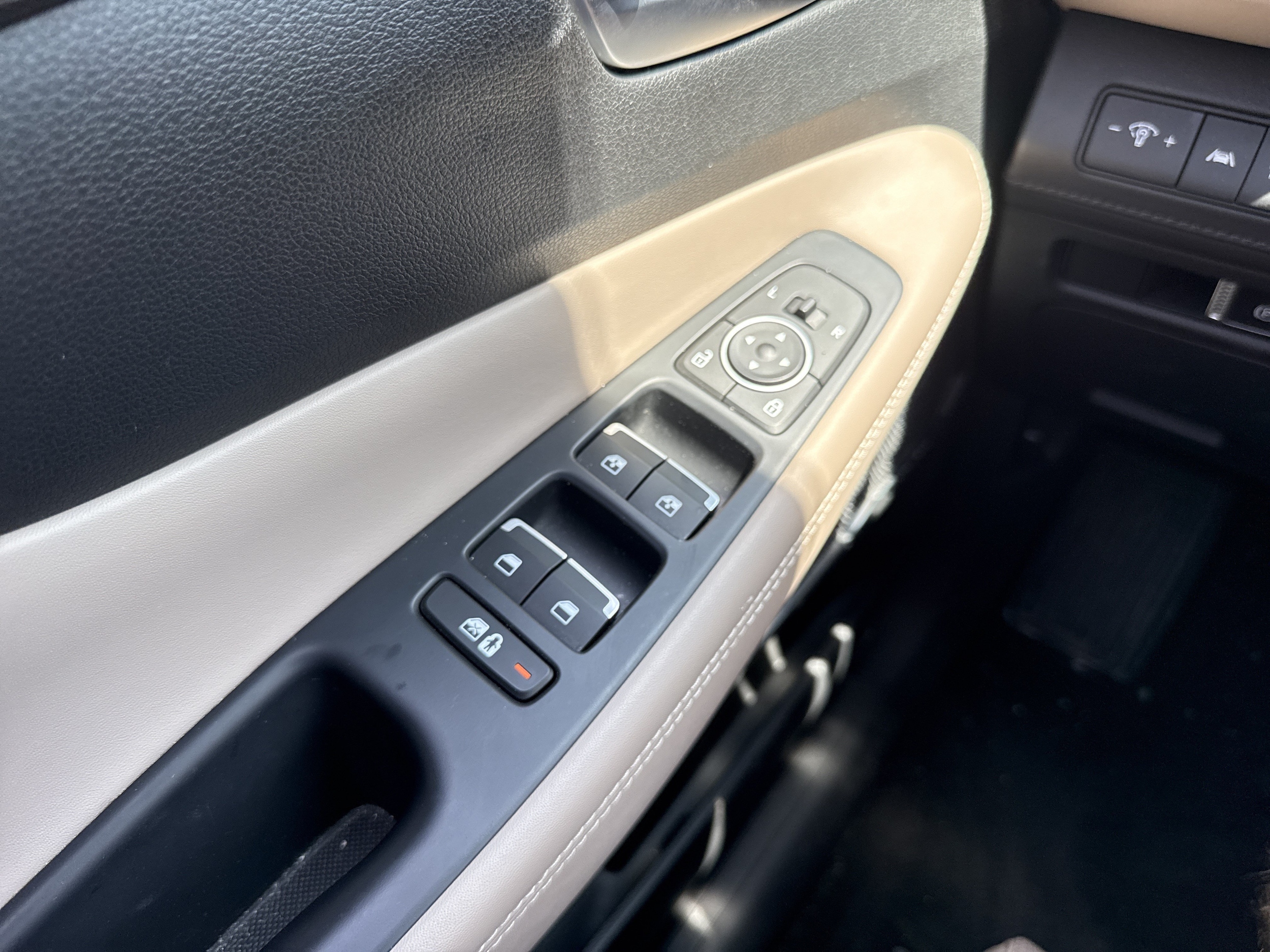 2023 Hyundai Santa Fe SEL - Photo 11