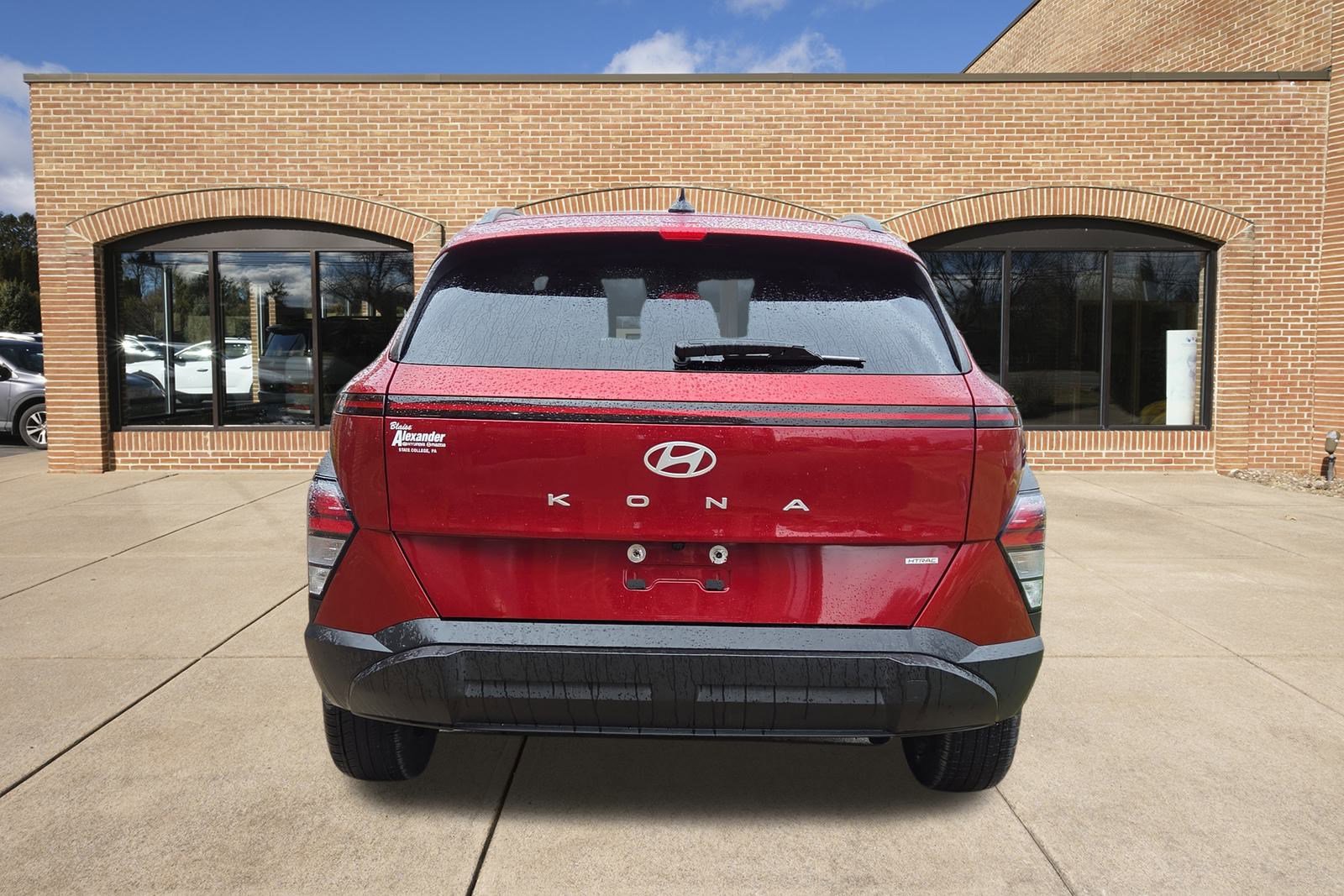 2025 Hyundai Kona SEL photo 2