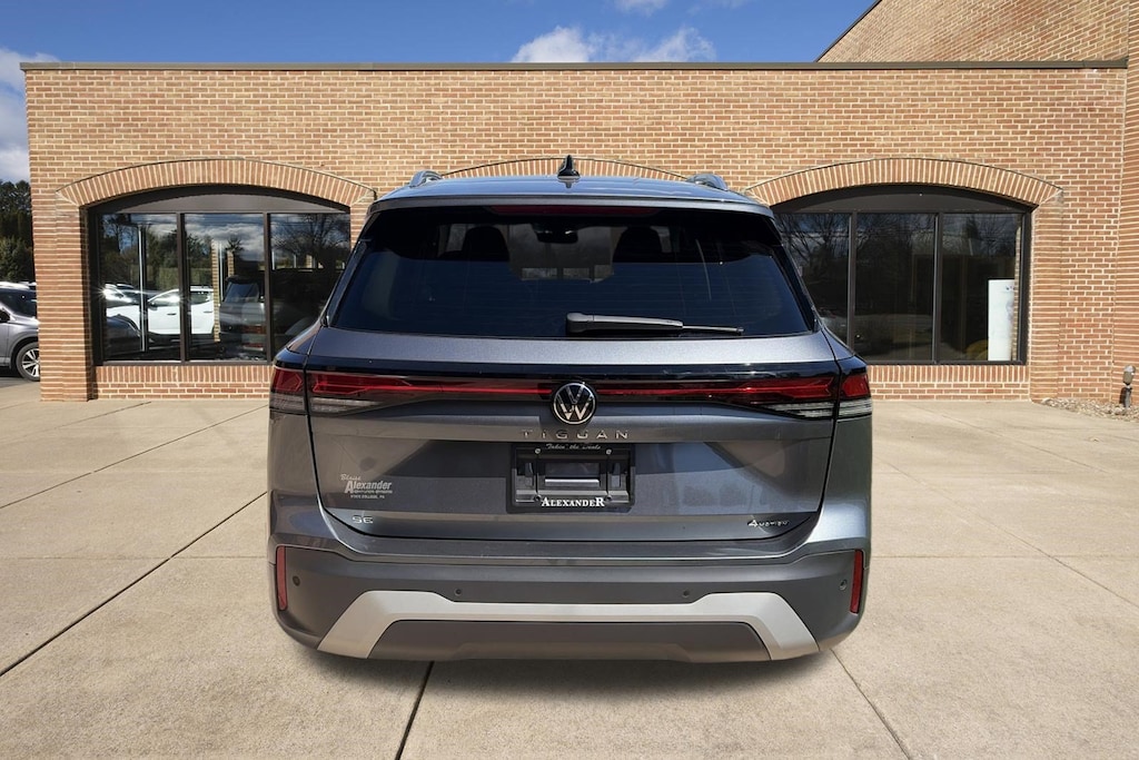 Used 2026 Volkswagen Tiguan SE SUV