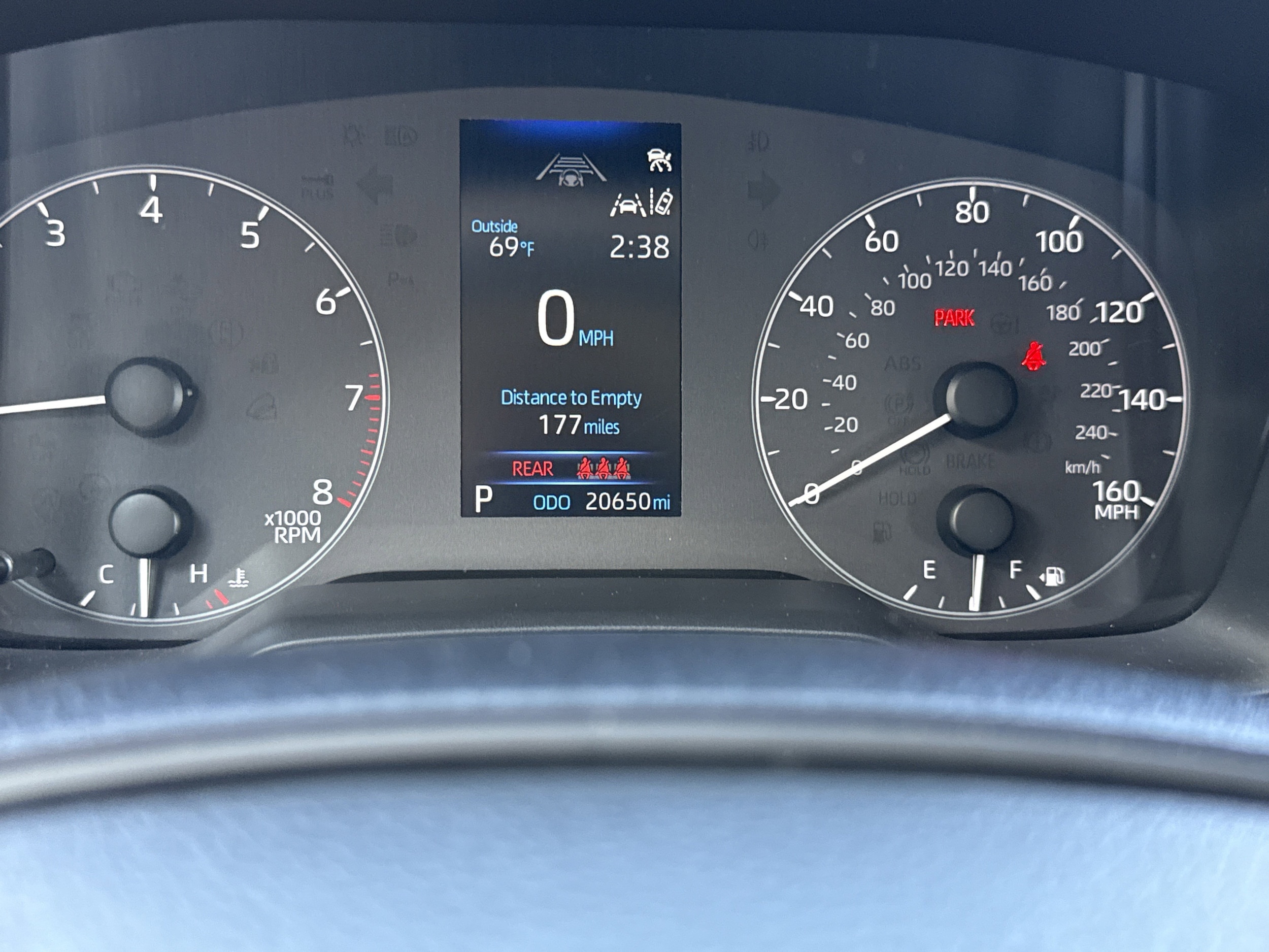 2025 Toyota Corolla LE - Photo 21