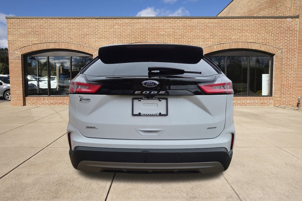 Used 2024 Ford Edge SEL SUV