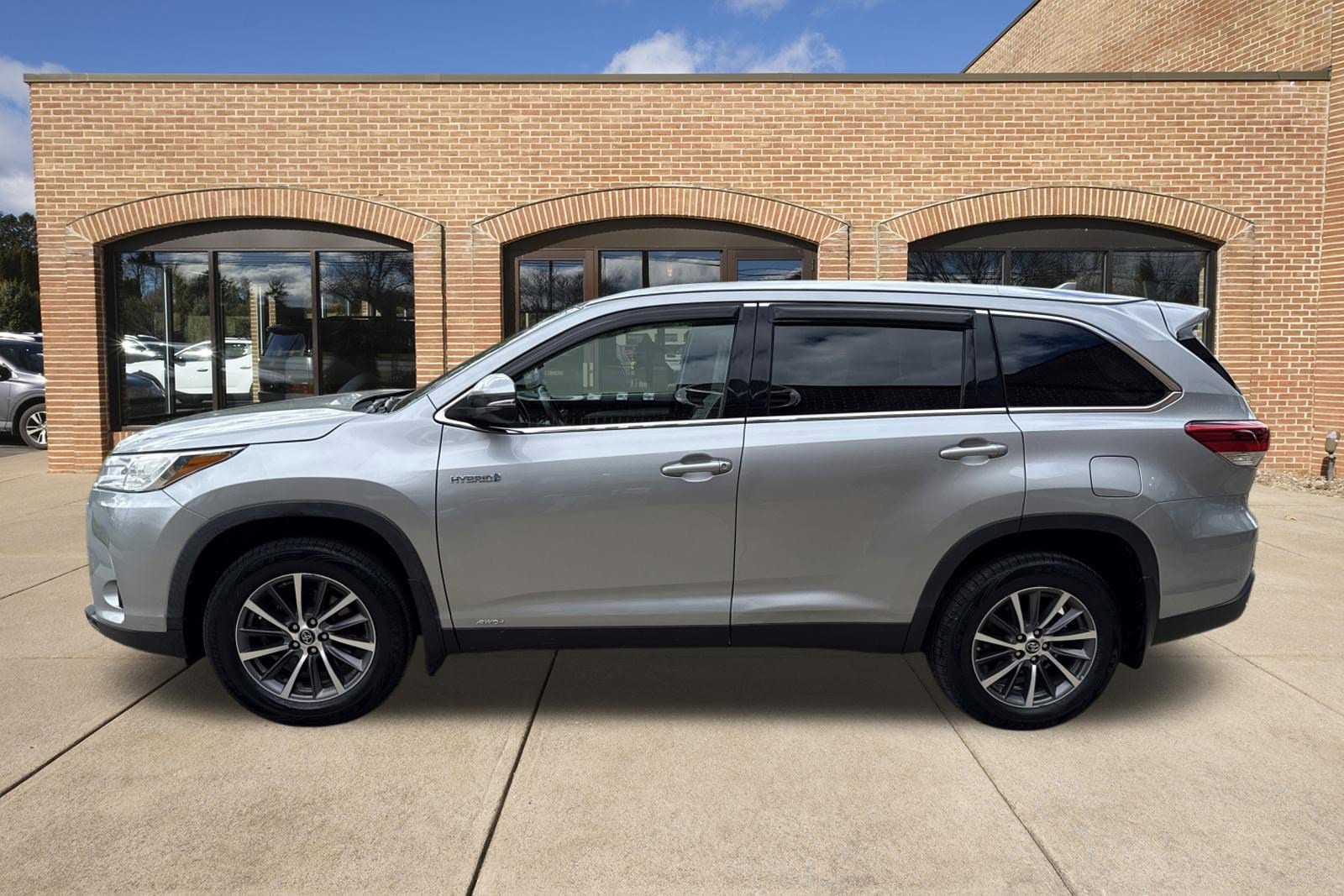 2019 Toyota Highlander XLE - Photo 13