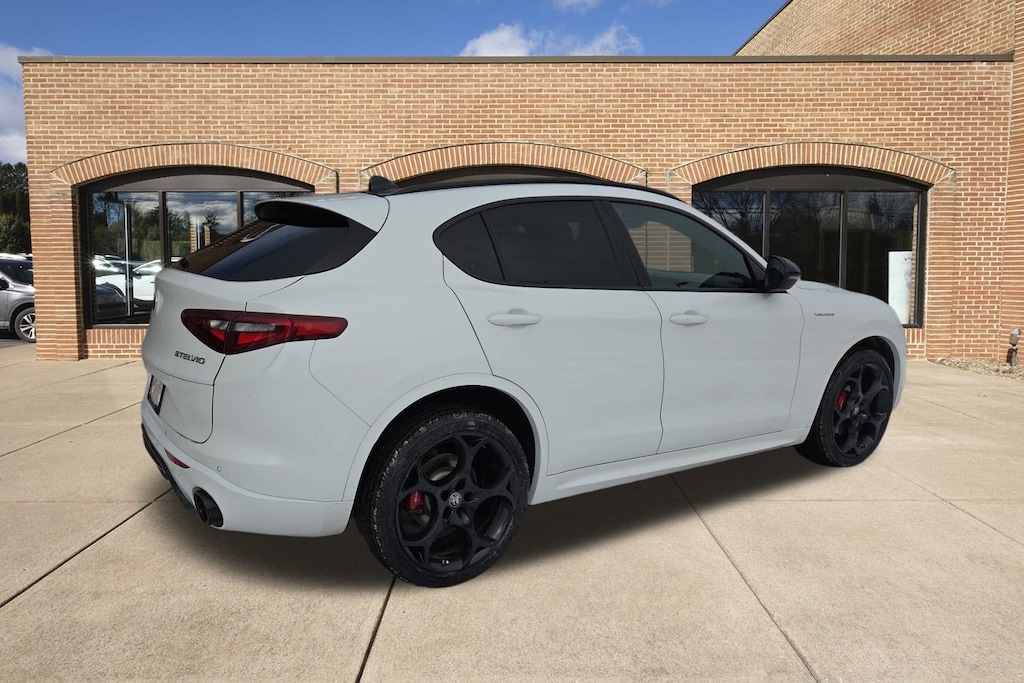 Used 2022 Alfa Romeo Stelvio Ti SUV