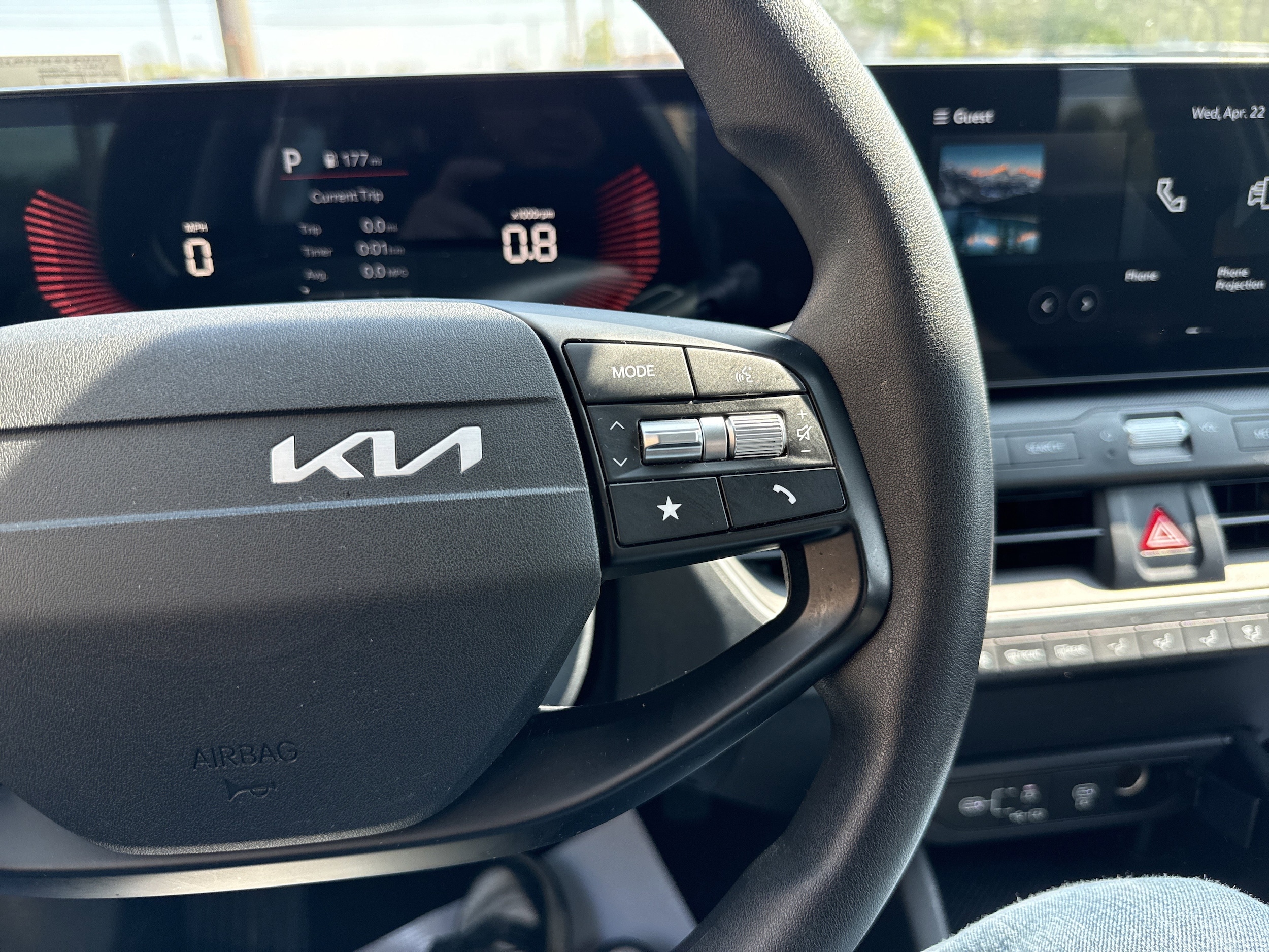 2025 Kia K4 LXS - Photo 21