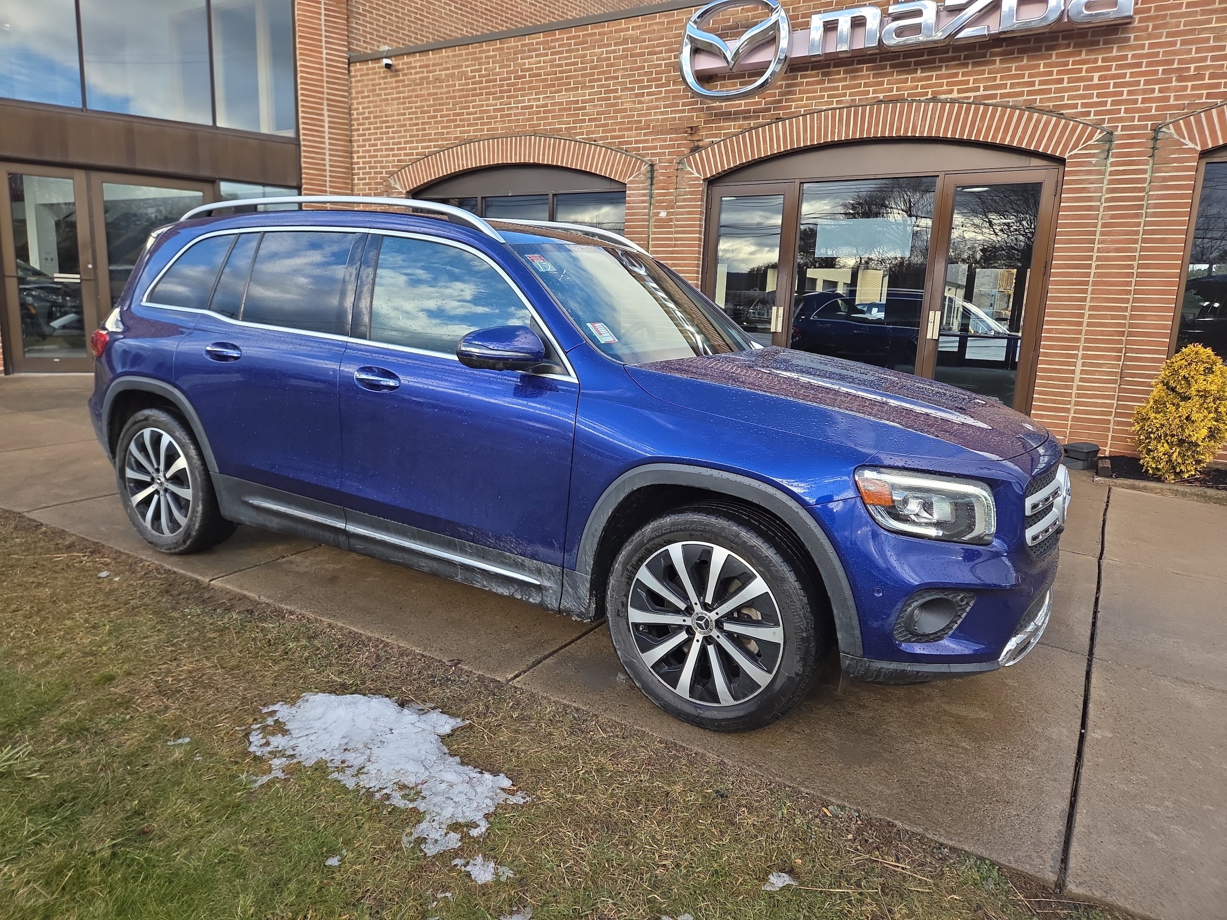 2020 Mercedes-Benz GLB Base's photo