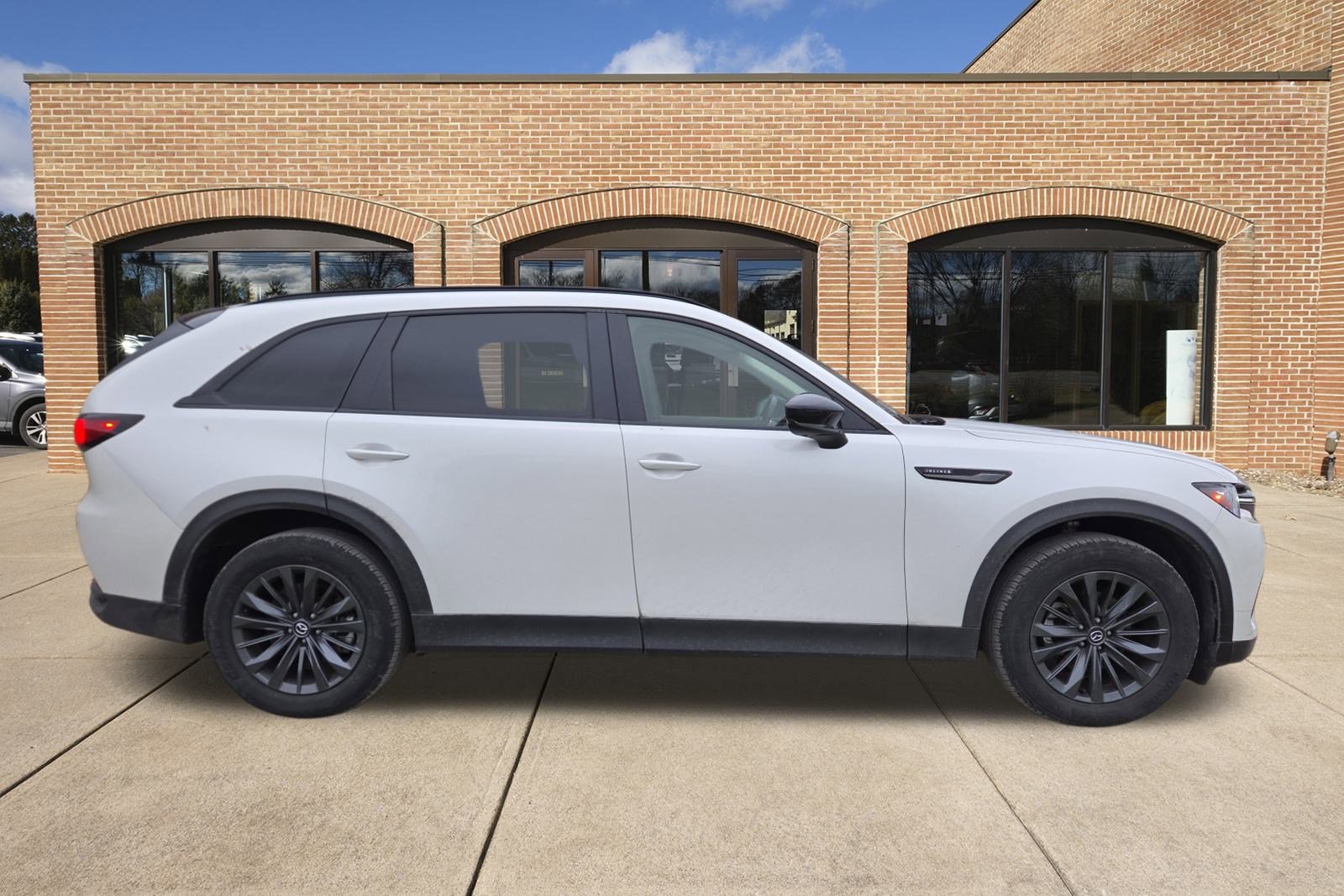 2025 Mazda CX-70 3.3 Turbo Preferred photo 2