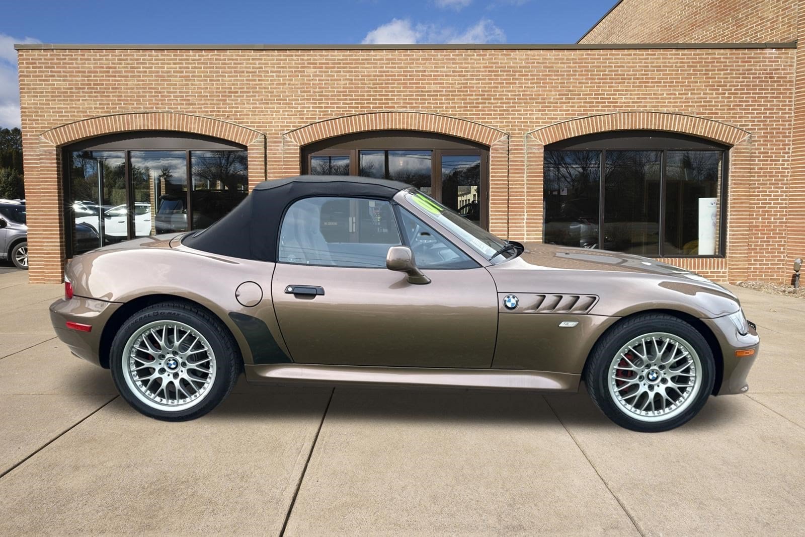 Used 2001 BMW Z3 3.0 with VIN WBACN53471LJ55524 for sale in State College, PA