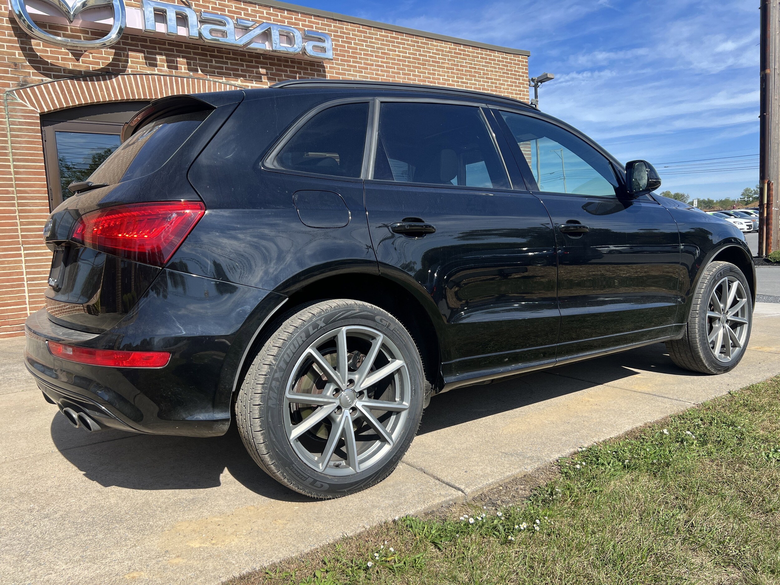 2017 Audi SQ5 Premium Plus photo 2