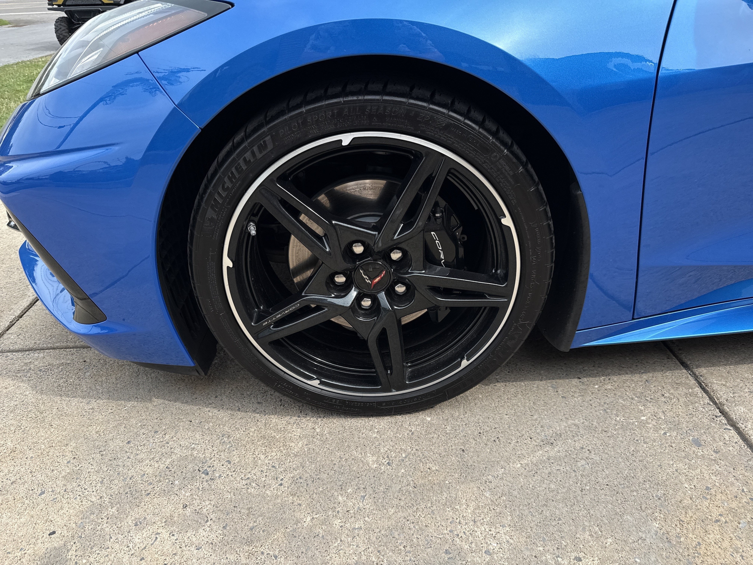 2024 Chevrolet Corvette 2LT - Photo 11