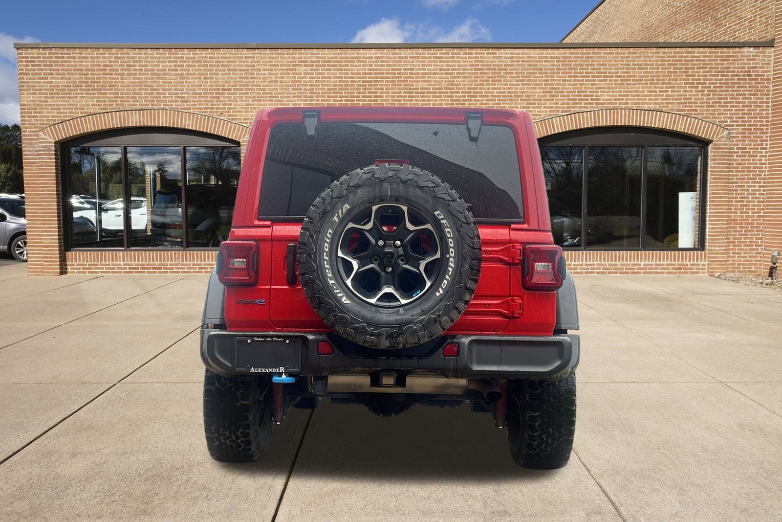 2022 Jeep Wrangler 4xe Unlimited Rubicon photo 2