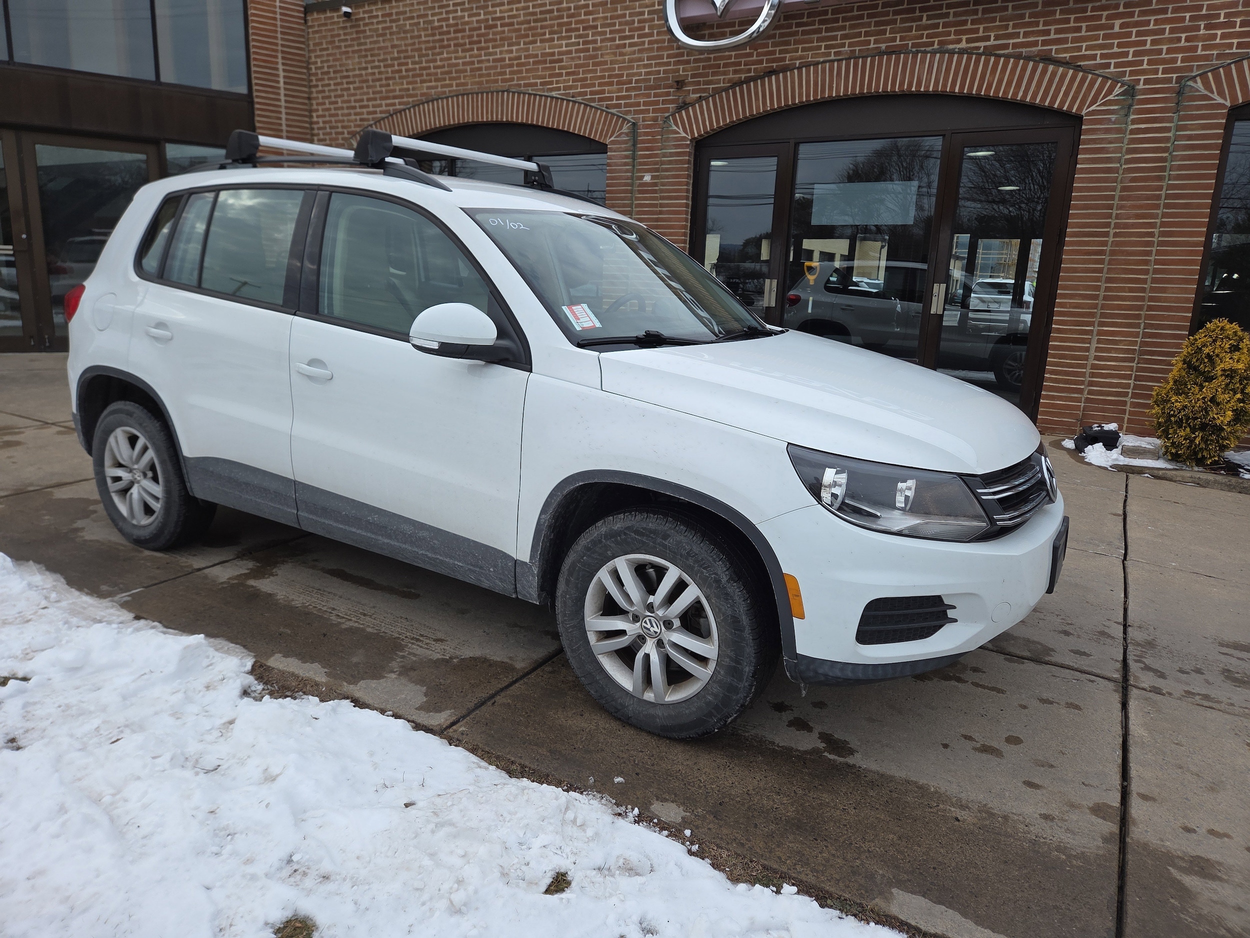 2017 Volkswagen Tiguan Limited Base's photo