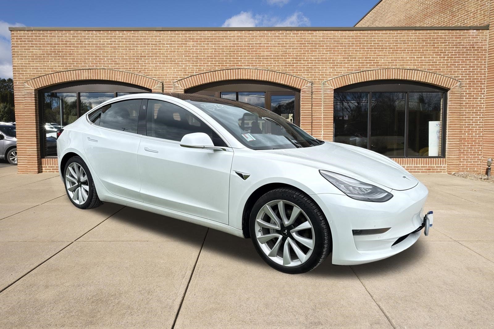 2020 Tesla Model 3 Standard Range Plus's photo