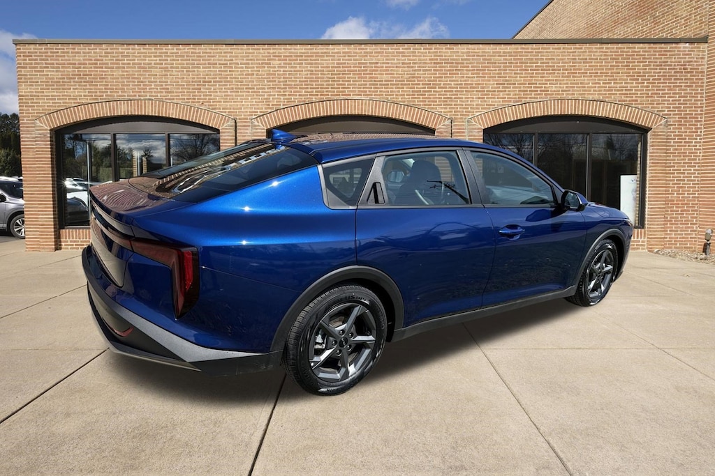 Used 2025 Kia K4 LXS Sedan