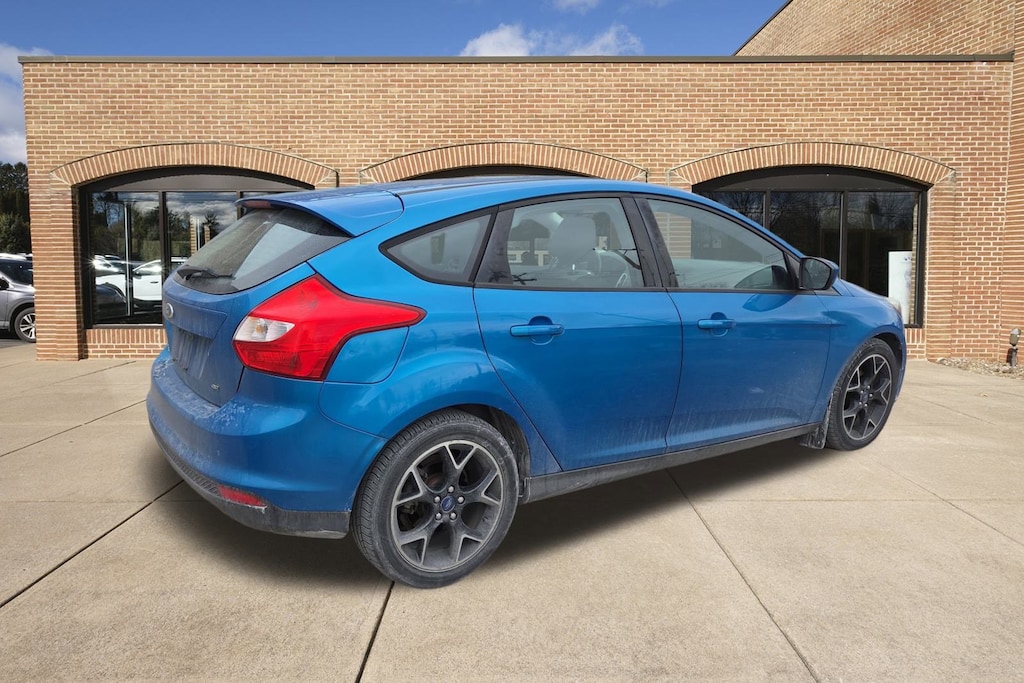 Used 2012 Ford Focus SE Hatchback