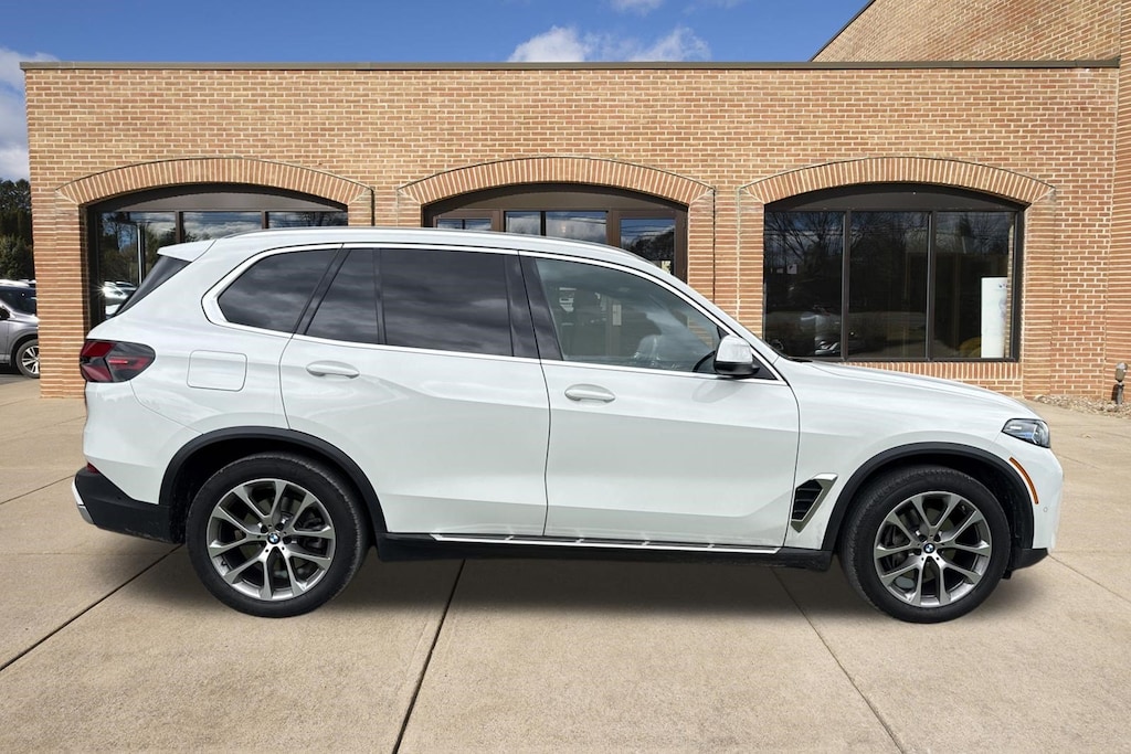 Used 2025 BMW X5 xDrive40i SUV