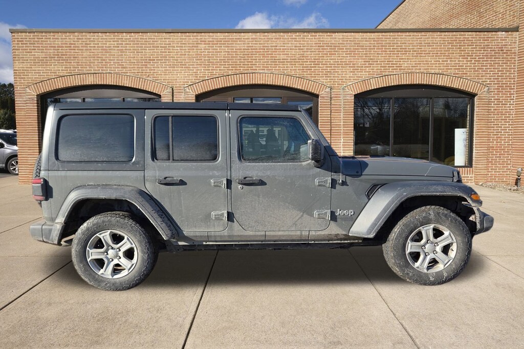 Used 2019 Jeep Wrangler Unlimited Unlimited Sport 4x4 SUV