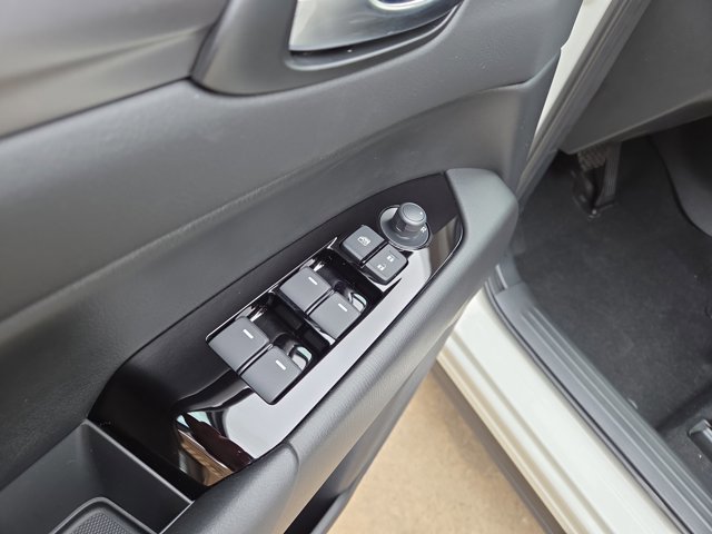2025 Mazda CX-5 S Preferred package - Photo 16