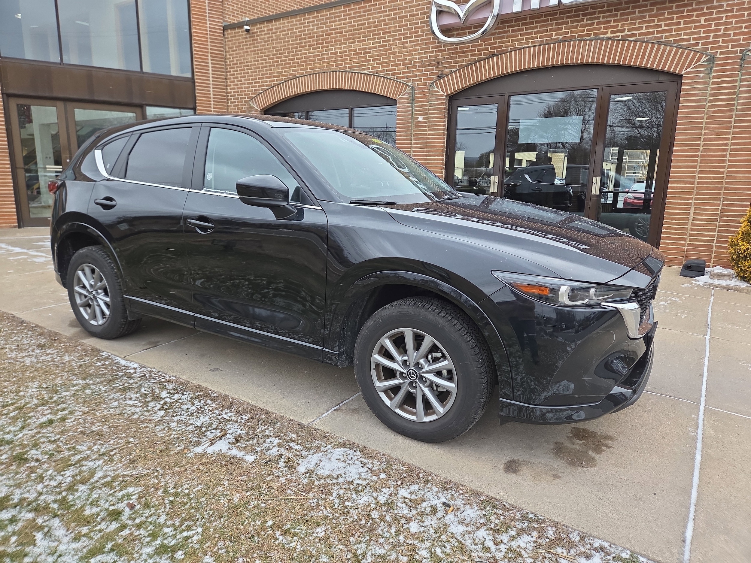 2025 Mazda CX-5 S Preferred package's photo