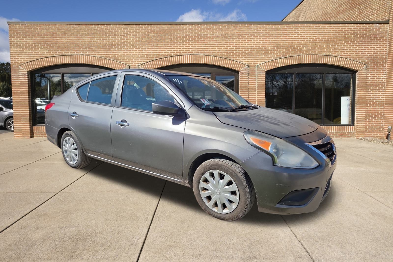 2017 Nissan Versa Sedan SL