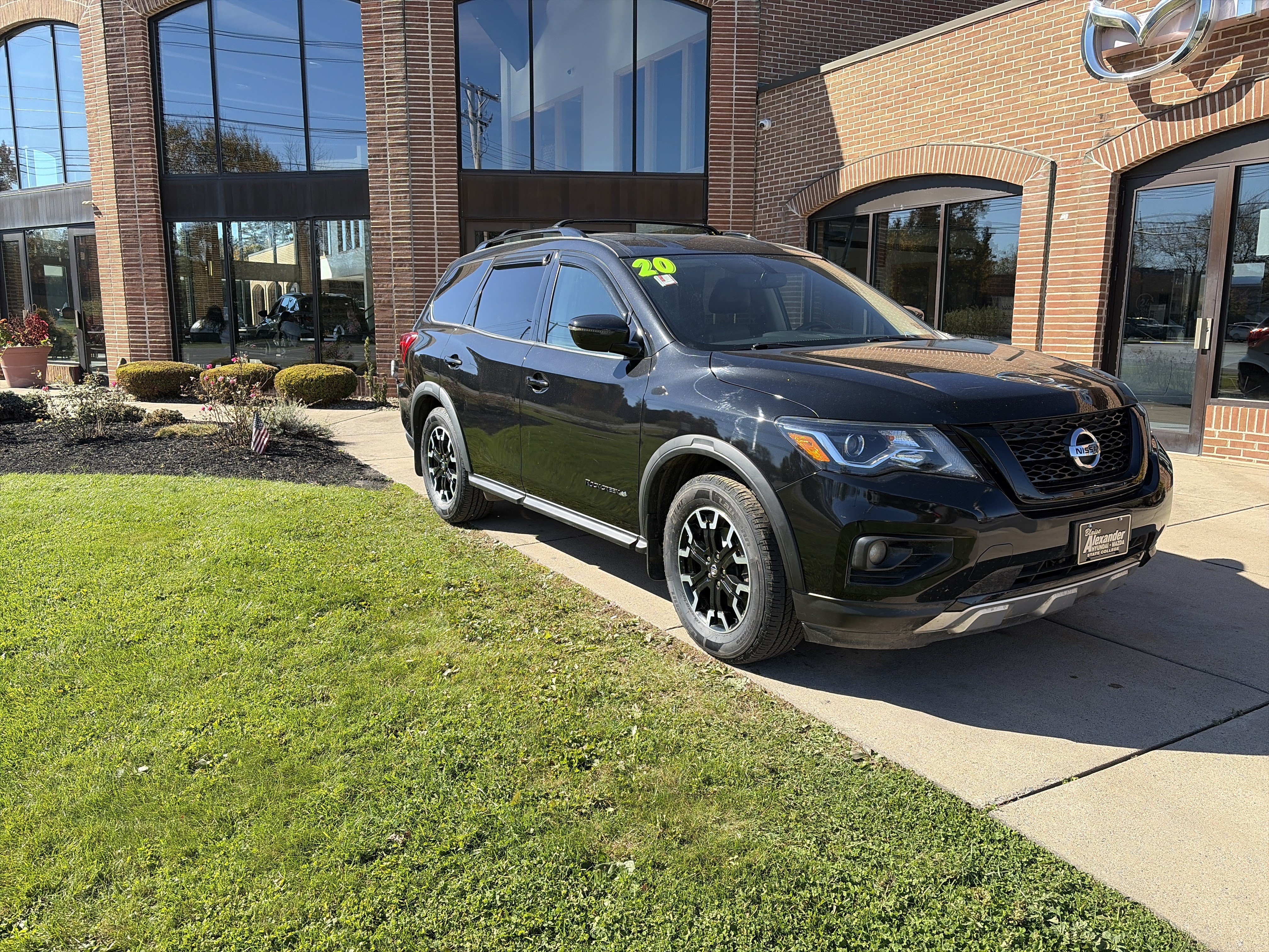 2020 Nissan Pathfinder