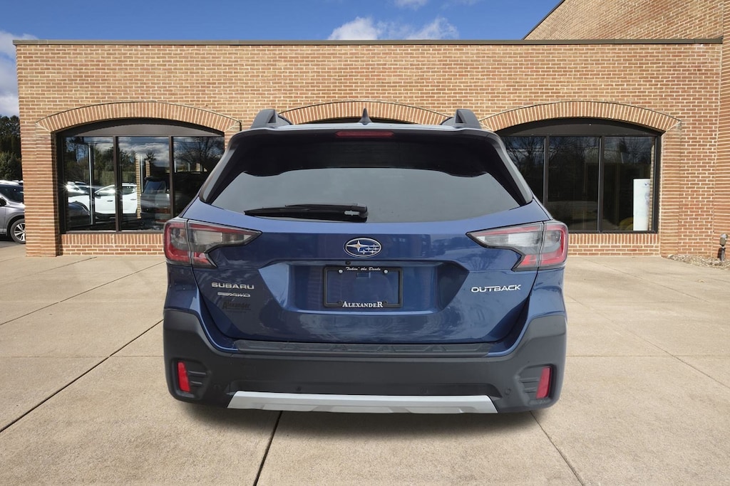 Used 2020 Subaru Outback Limited SUV