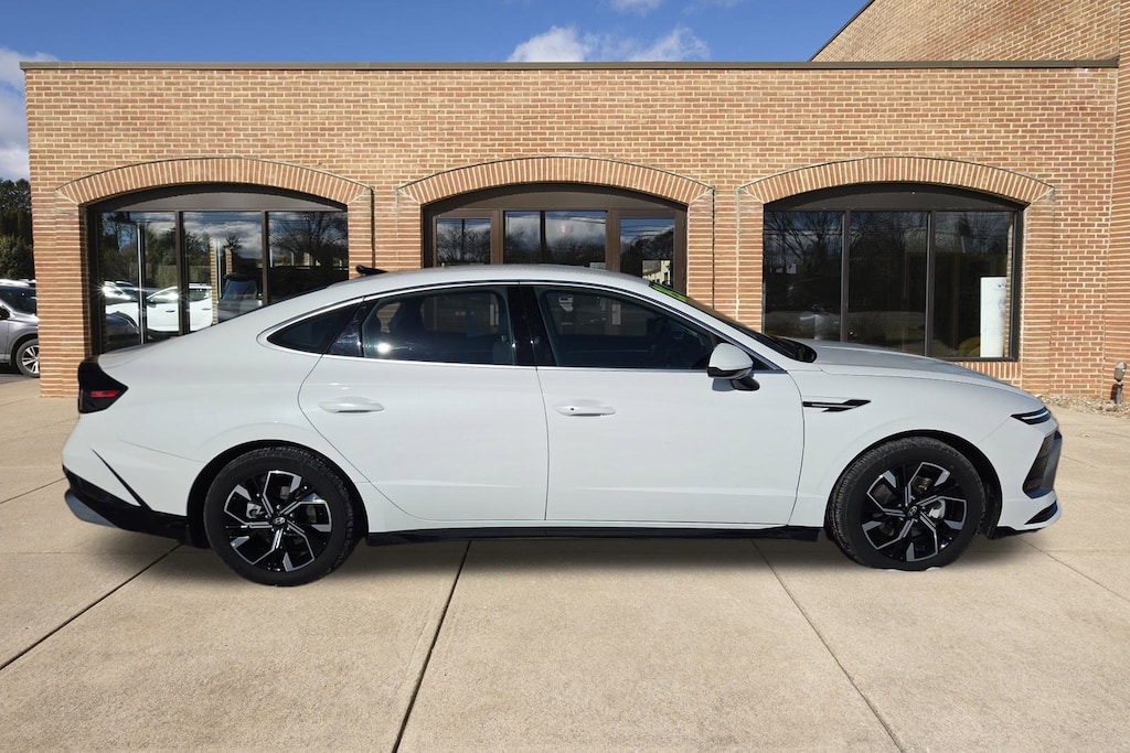 Certified 2025 Hyundai Sonata SEL Sedan