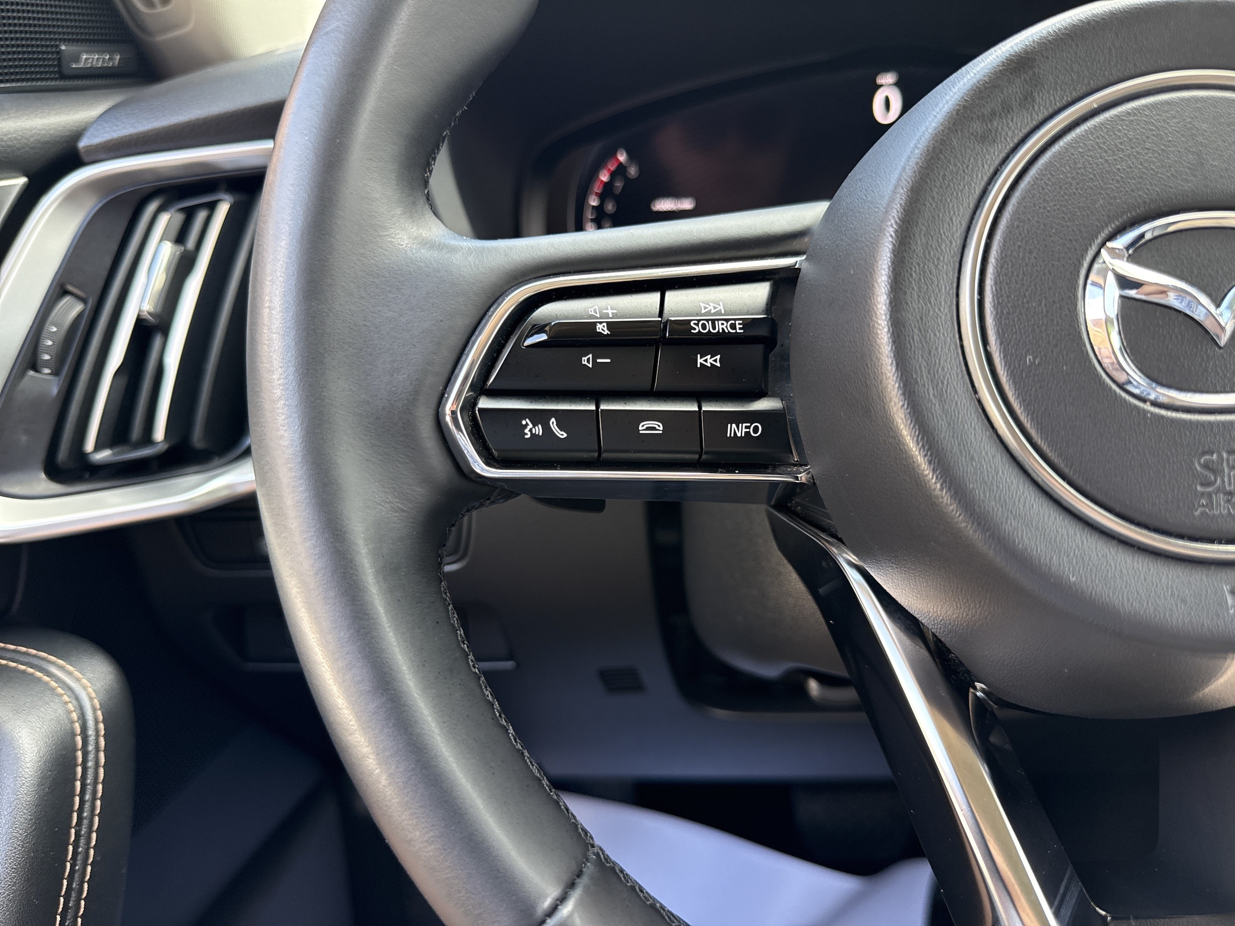 2026 Mazda CX-90 Premium Package - Photo 18