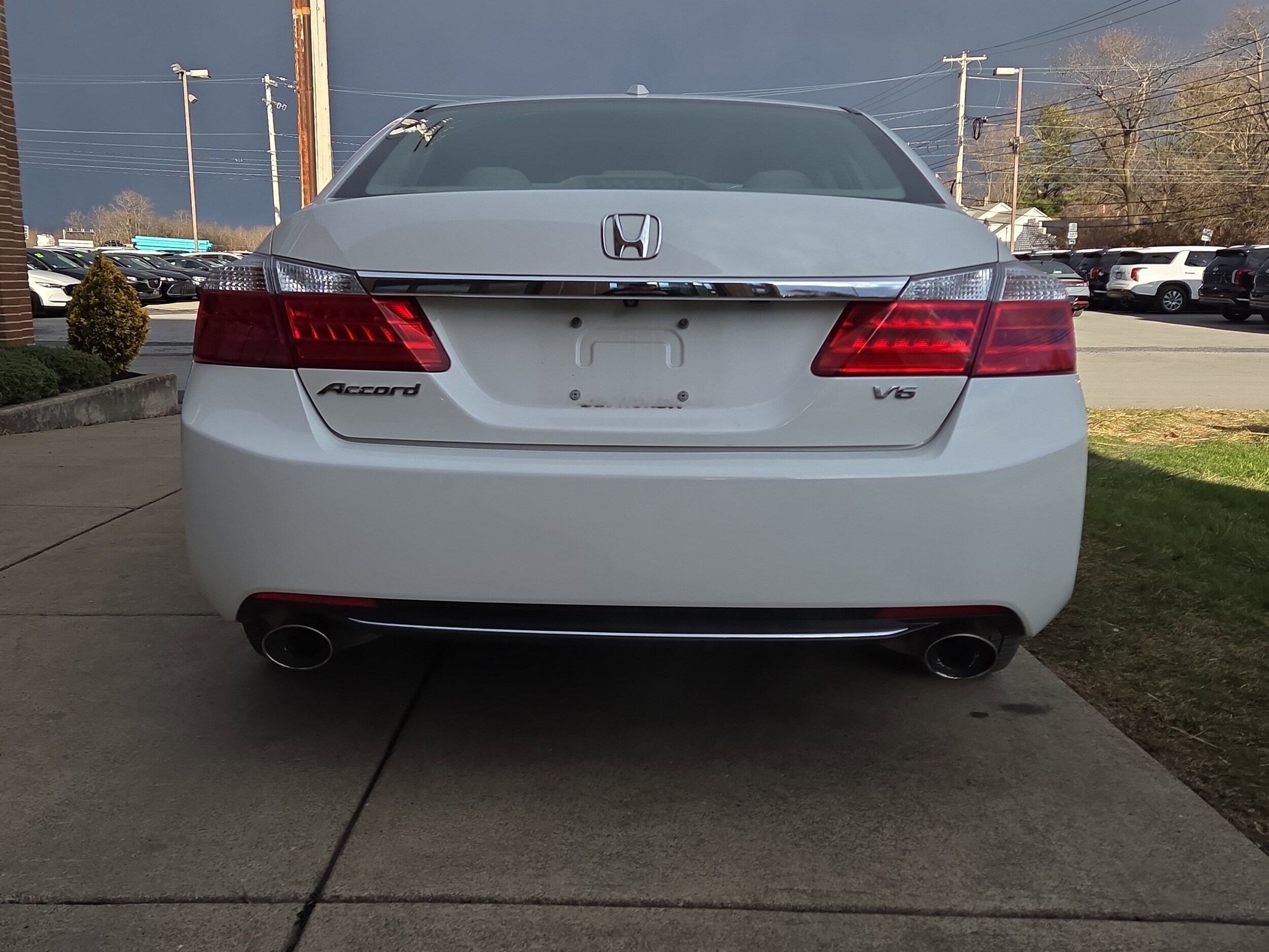 2015 Honda Accord EX-L photo 3