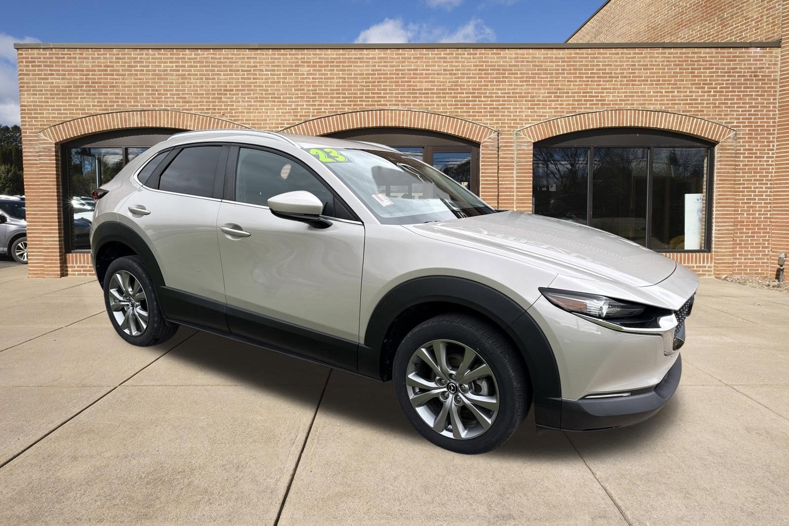 Vehicle Image 2