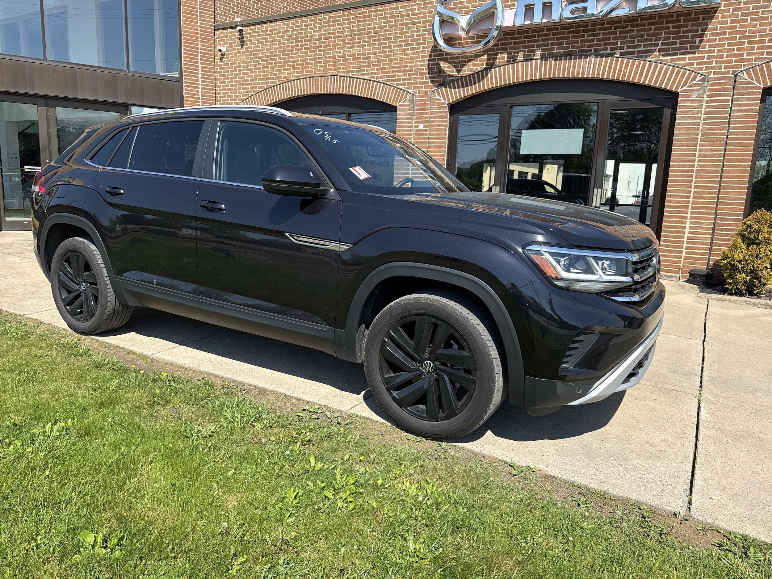 2023 Volkswagen Atlas Cross Sport 3.6L V6 SE w/Tech 4MOTION's photo