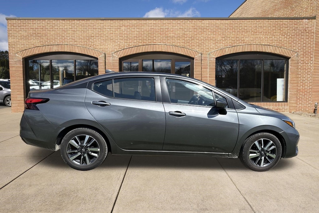 Used 2025 Nissan Versa 1.6 SV Sedan
