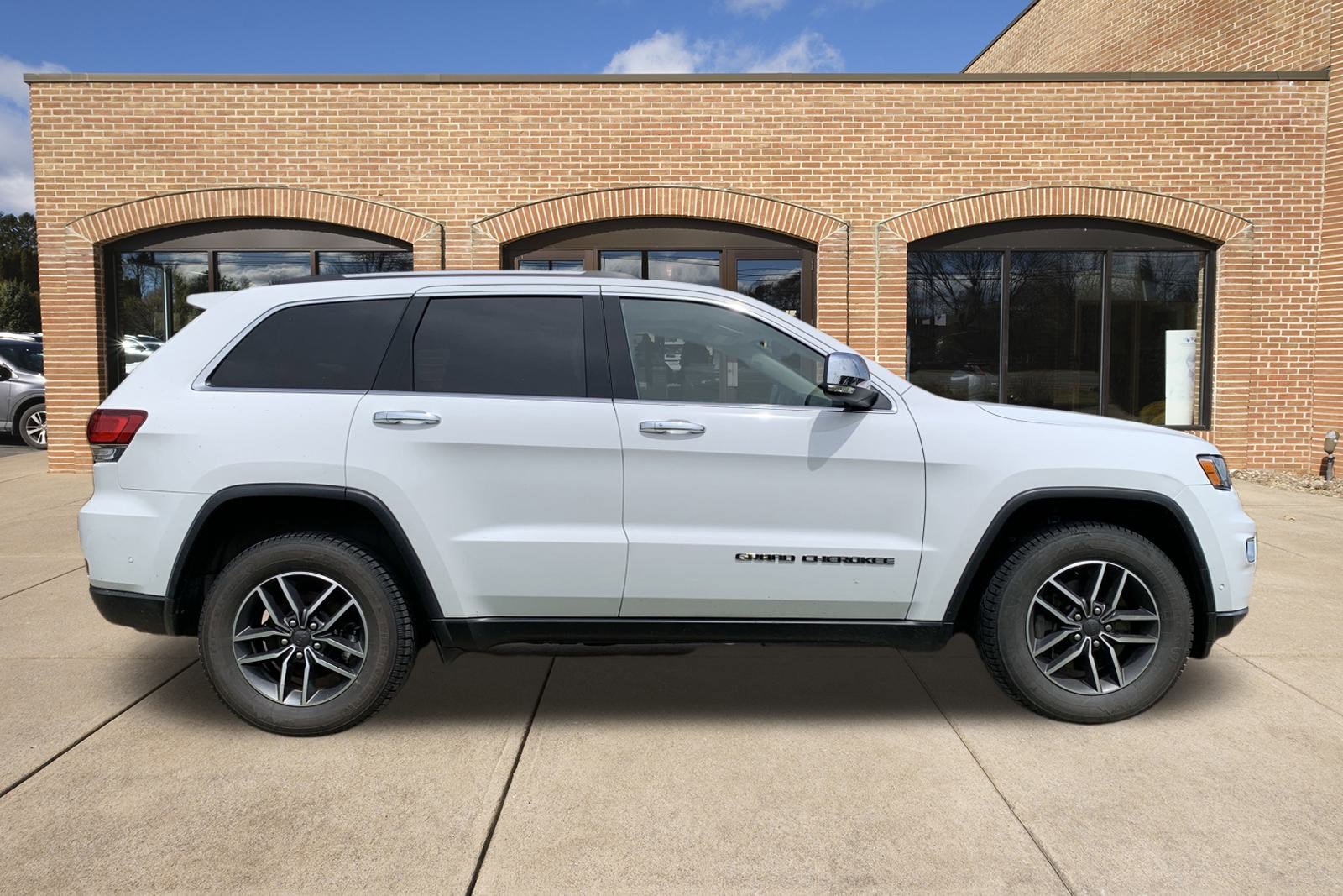 2021 Jeep Grand Cherokee Limited photo 2