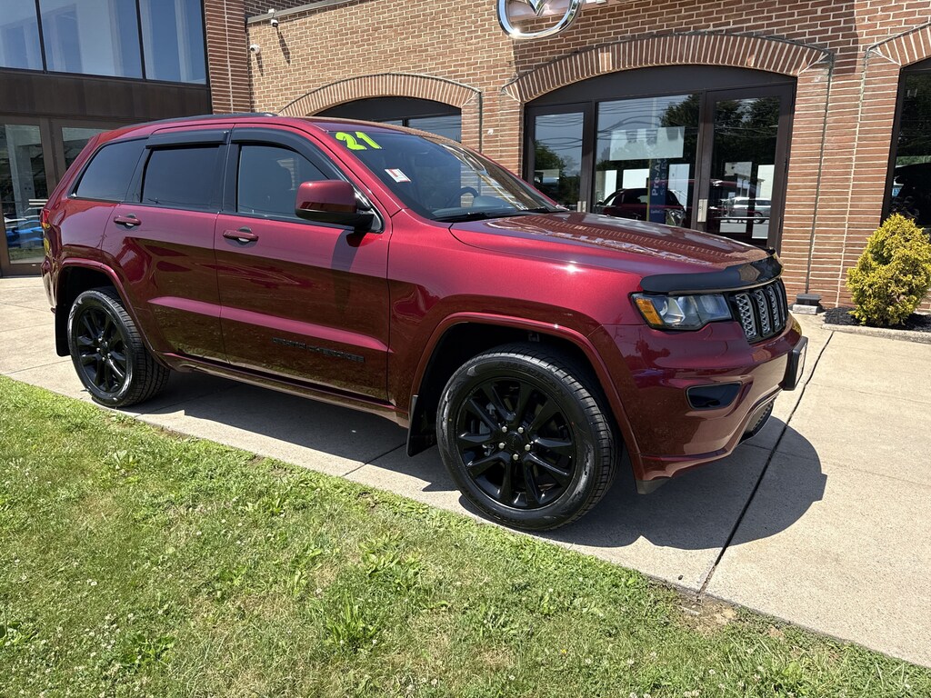 Used 2021 Jeep Grand Cherokee Laredo SUV