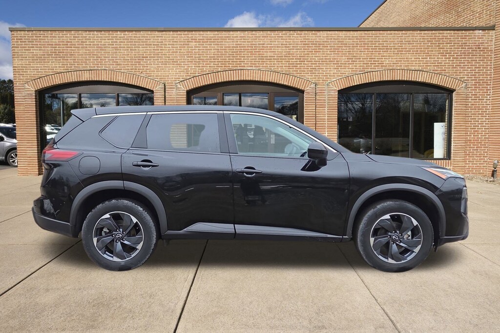 Used 2025 Nissan Rogue SV SUV