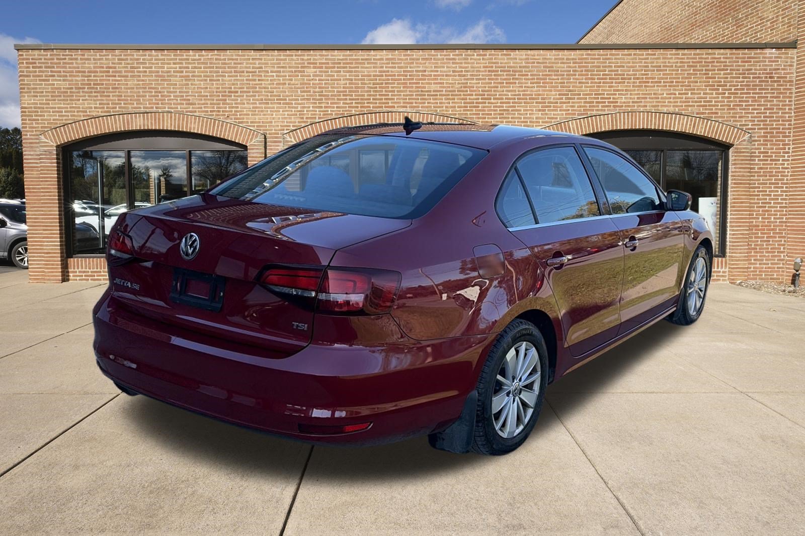 Used 2016 Volkswagen Jetta Sedan 1.4T SE w/Connectivity Automatic Sedan