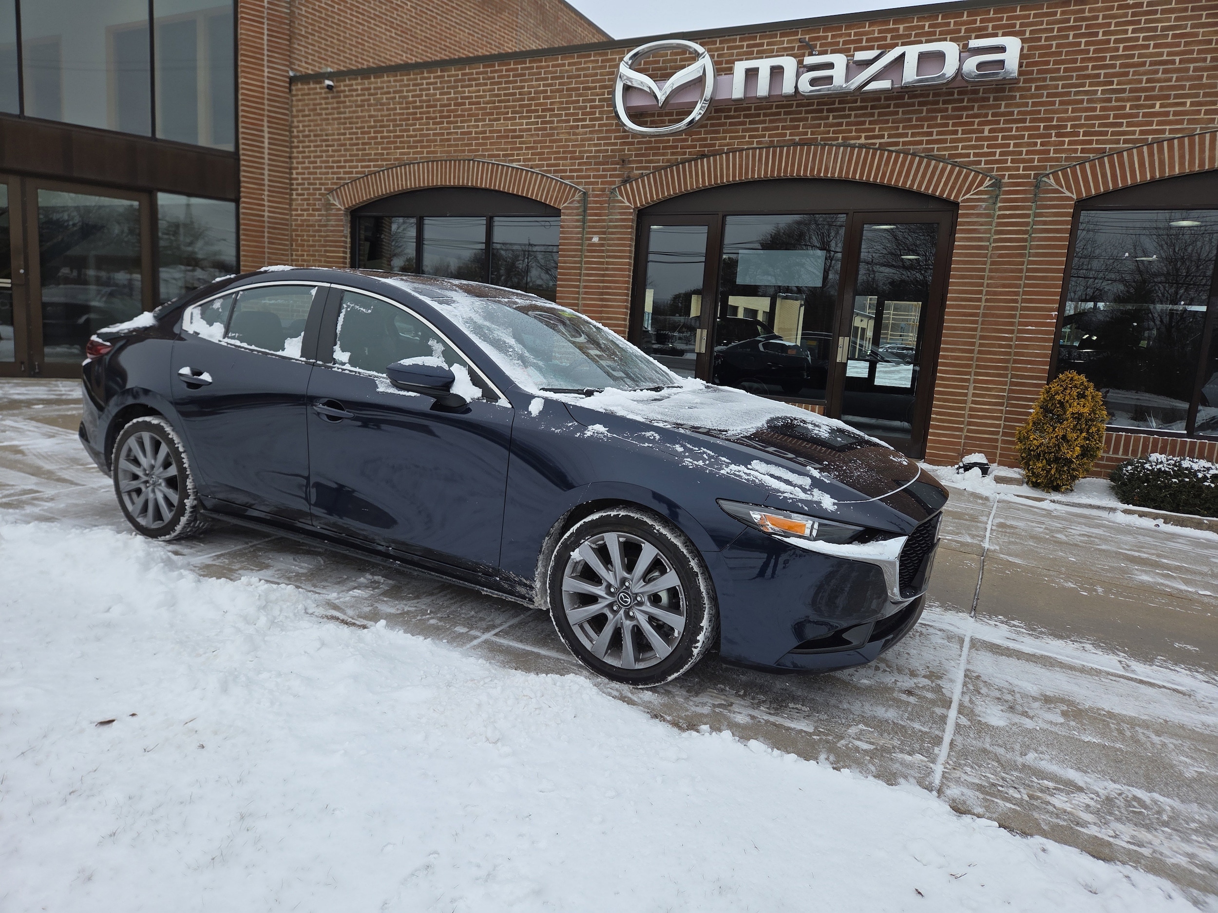 2025 Mazda Mazda3 Preferred's photo