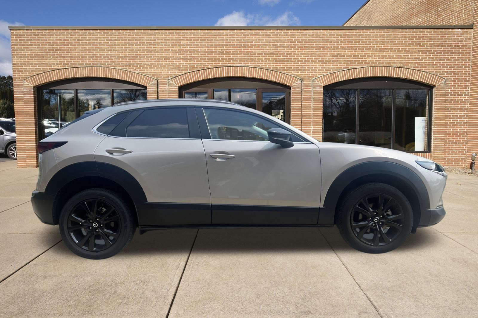 2024 Mazda CX-30 2.5 Select Sport photo 2