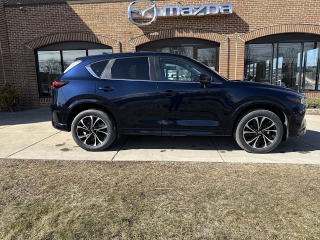 New 2025 Mazda CX-5 2.5 S Preferred AWD SUV