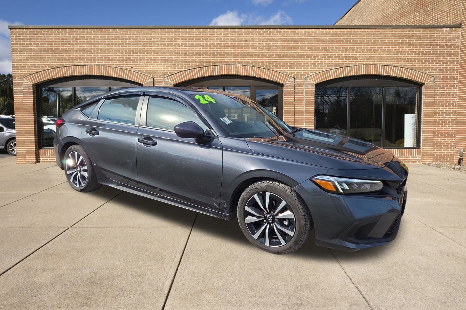 2024 Honda Civic Hatchback EX-L's photo