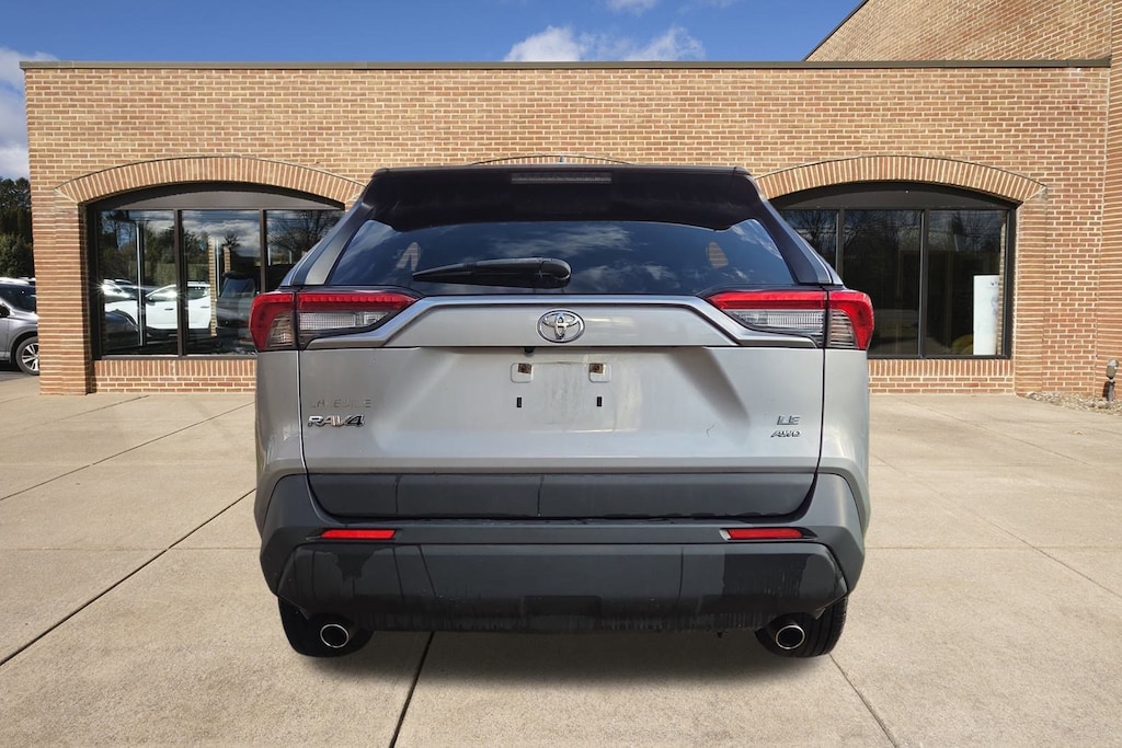 Used 2020 Toyota RAV4 LE SUV