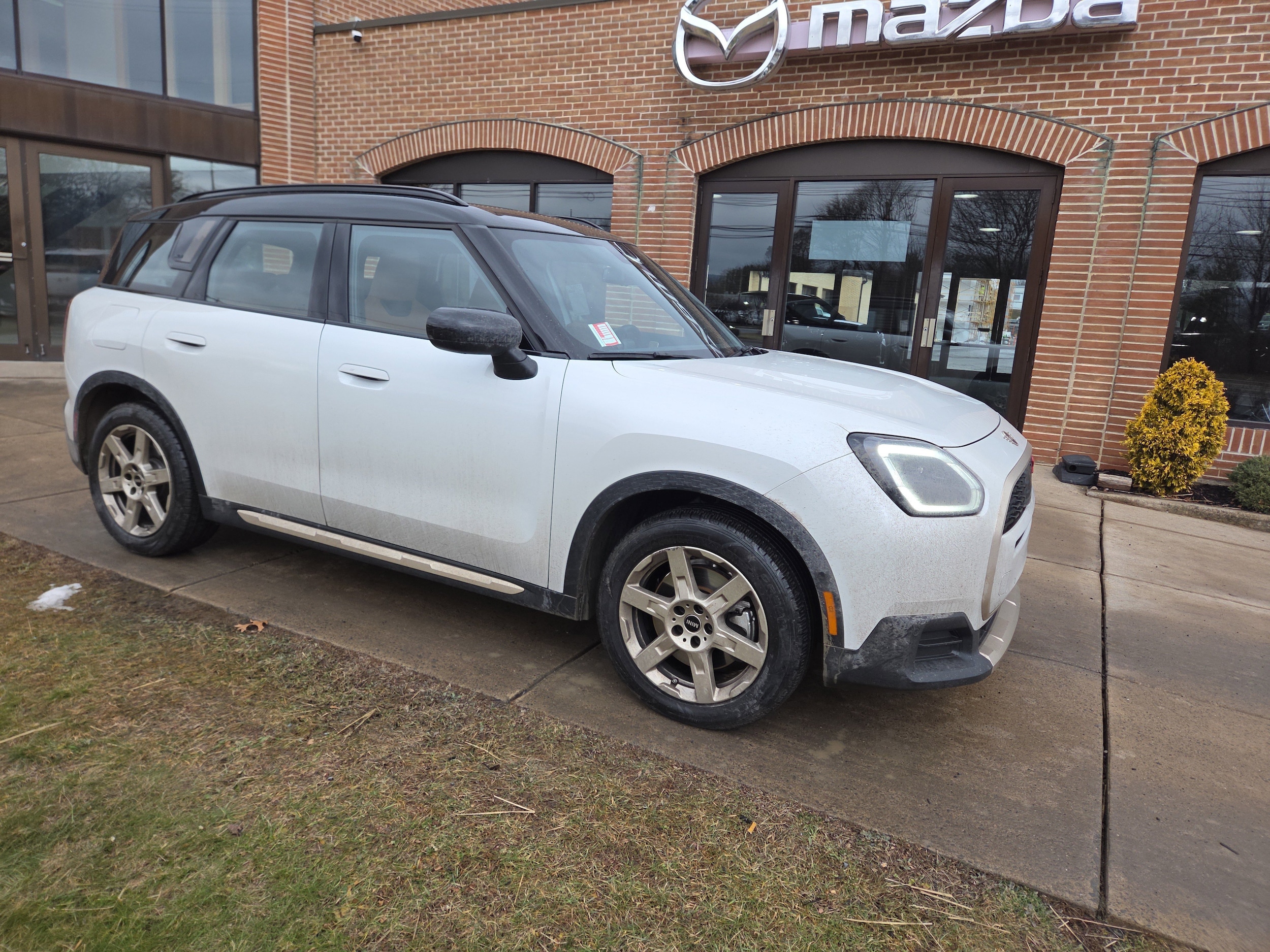 2025 MINI Countryman S's photo