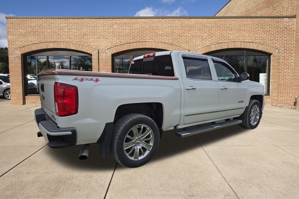 Used 2017 Chevrolet Silverado 1500 High Country Truck Crew Cab